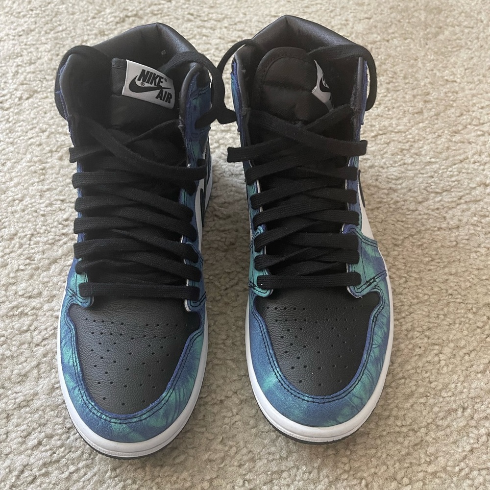 Women’s Jordan 1 Retro “Tie Dye”